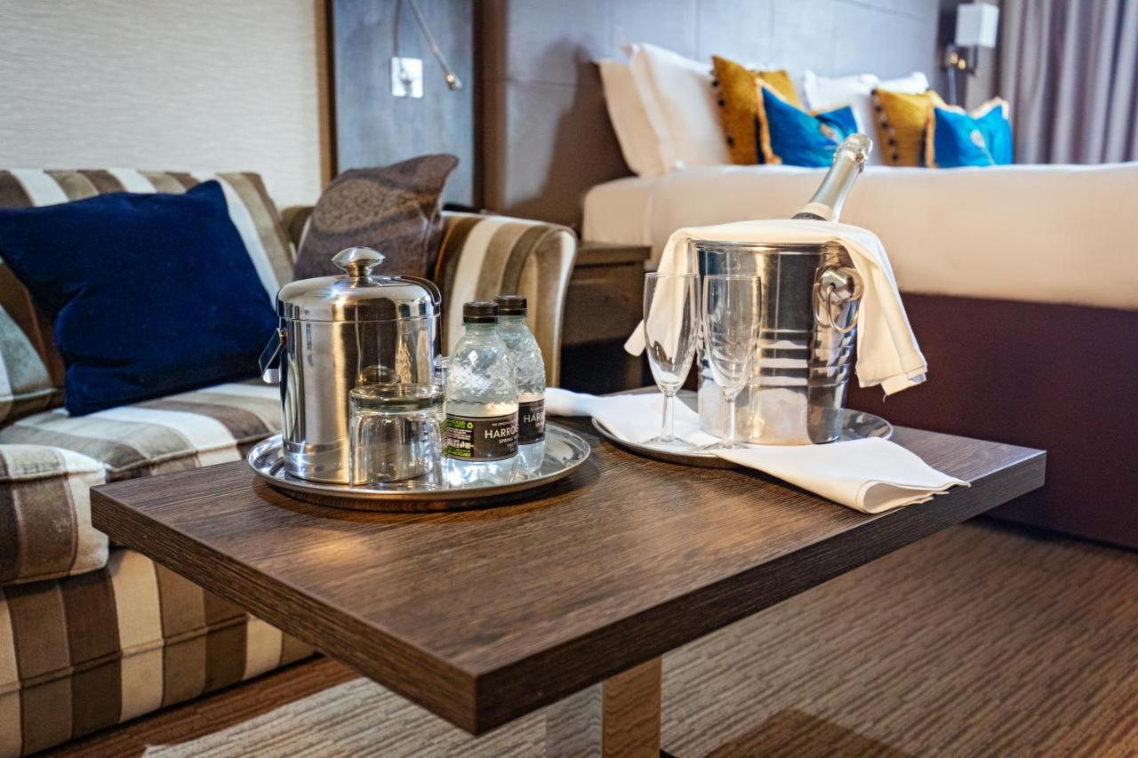 Mercure Milton Keynes Hotel Екстериор снимка