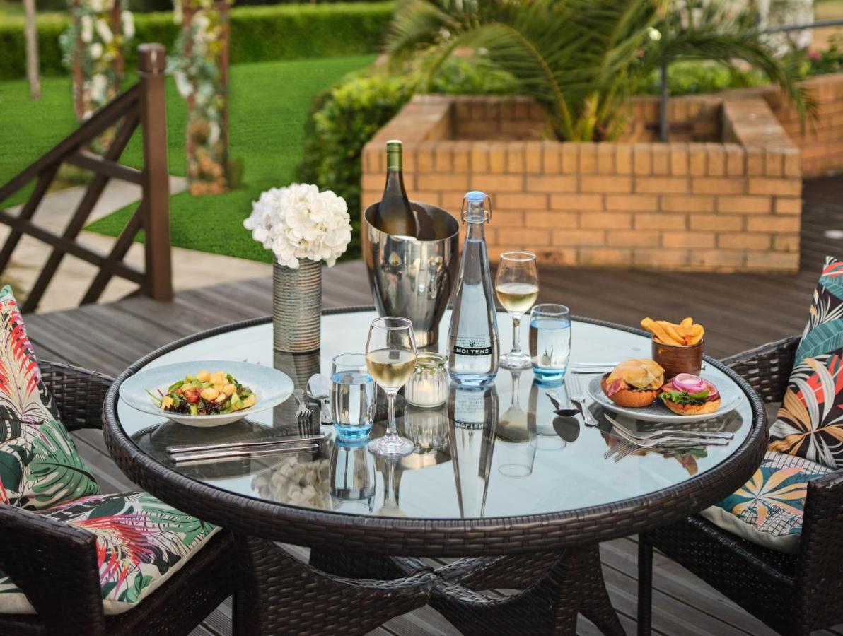 Mercure Milton Keynes Hotel Екстериор снимка