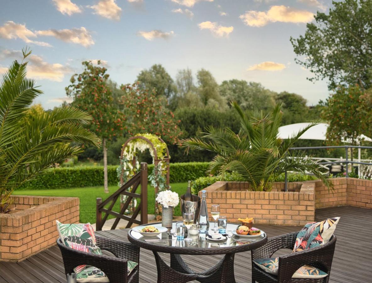 Mercure Milton Keynes Hotel Екстериор снимка