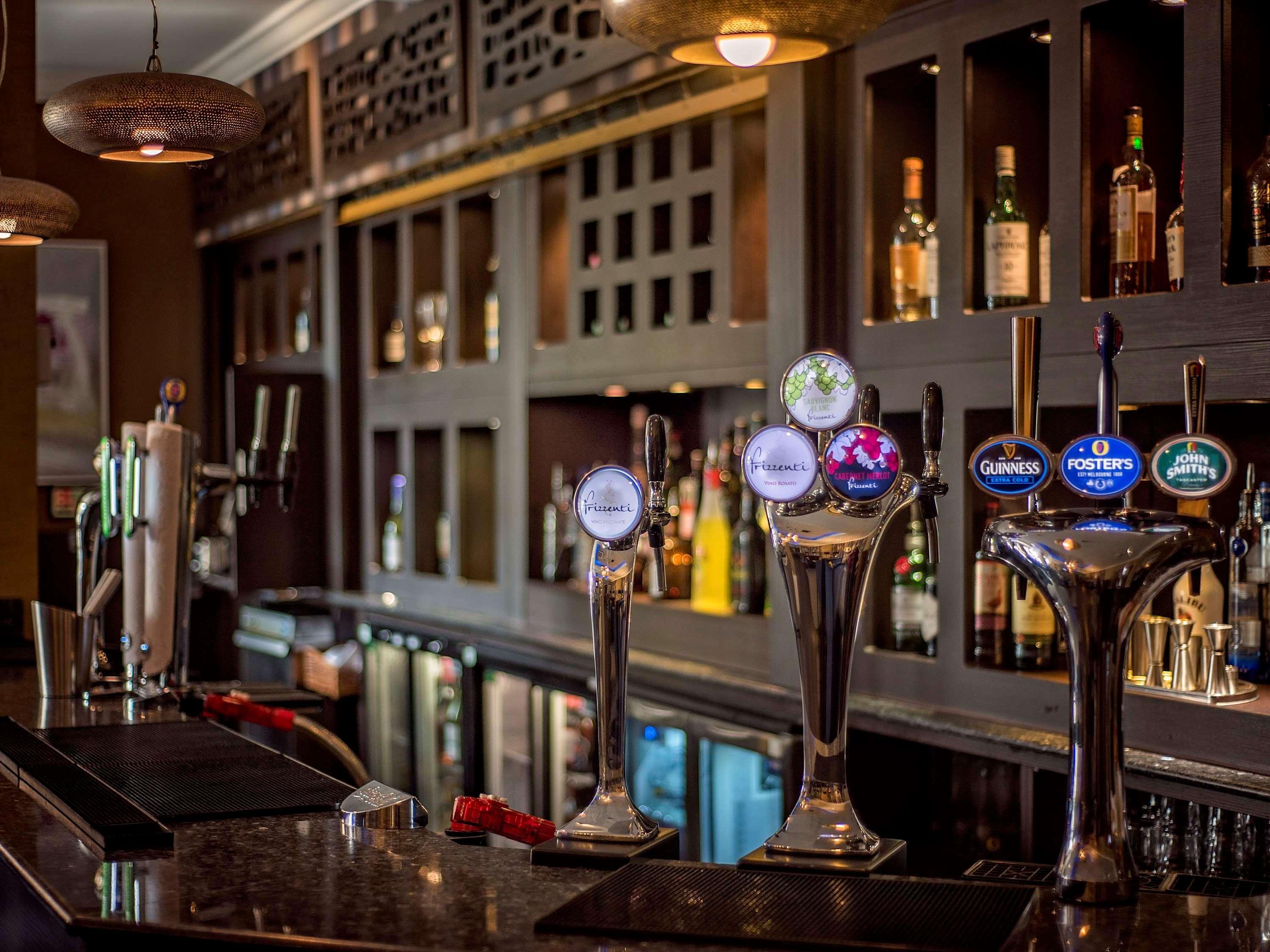 Mercure Milton Keynes Hotel Екстериор снимка