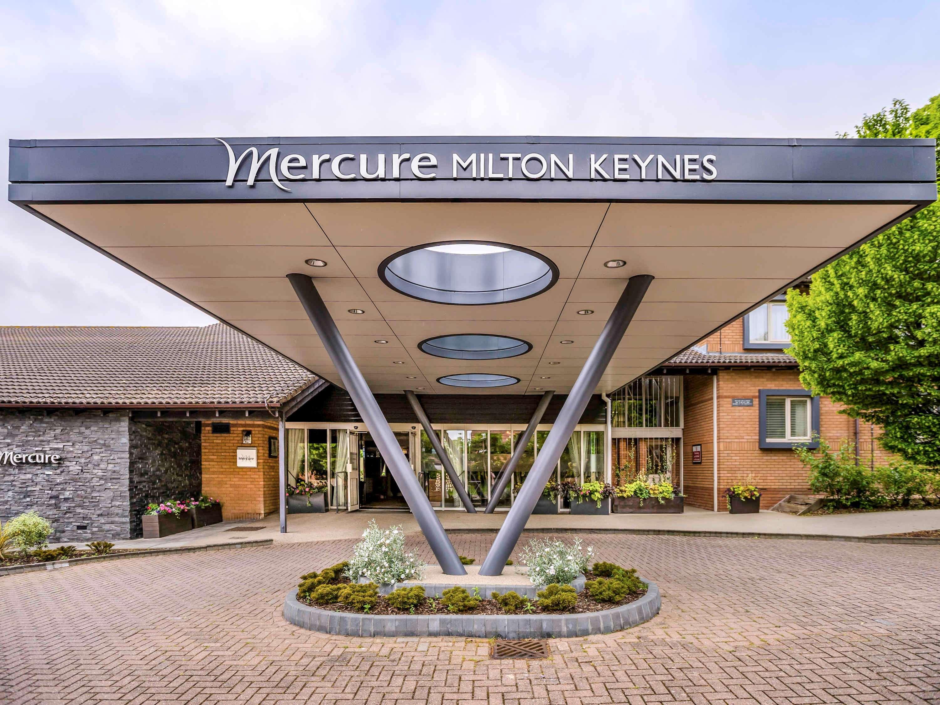 Mercure Milton Keynes Hotel Екстериор снимка
