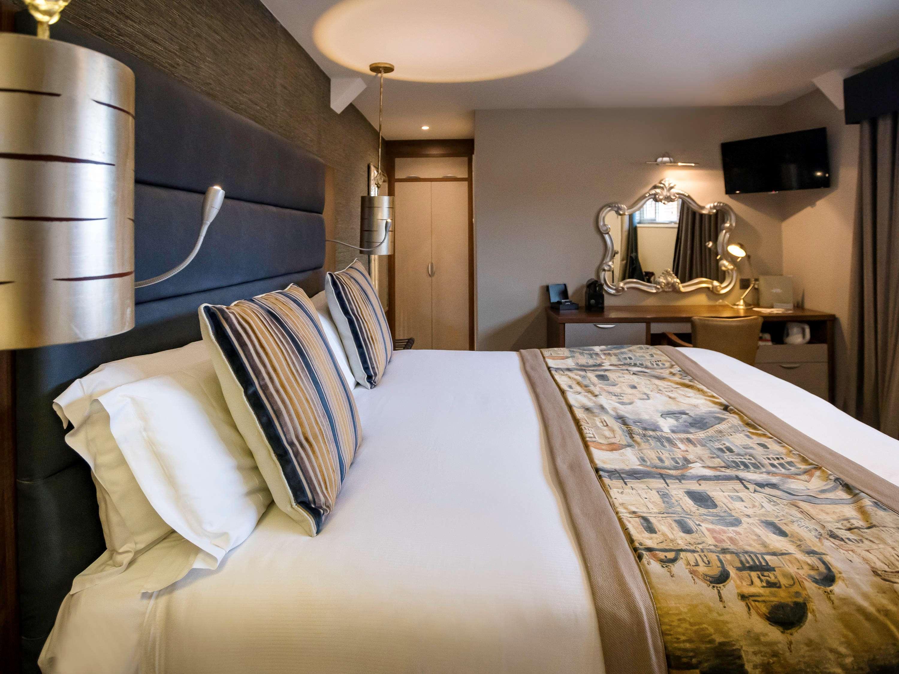 Mercure Milton Keynes Hotel Екстериор снимка