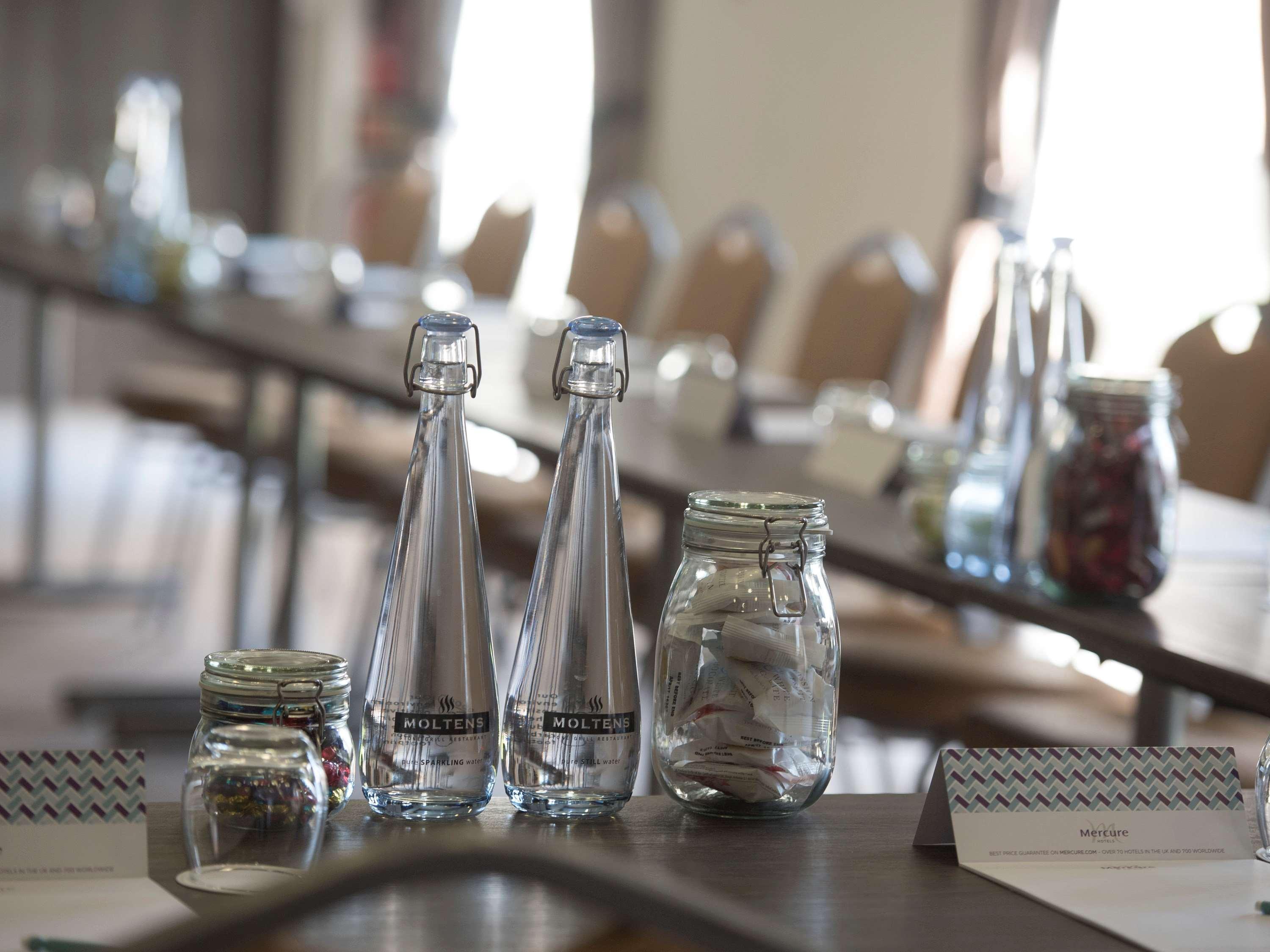 Mercure Milton Keynes Hotel Екстериор снимка