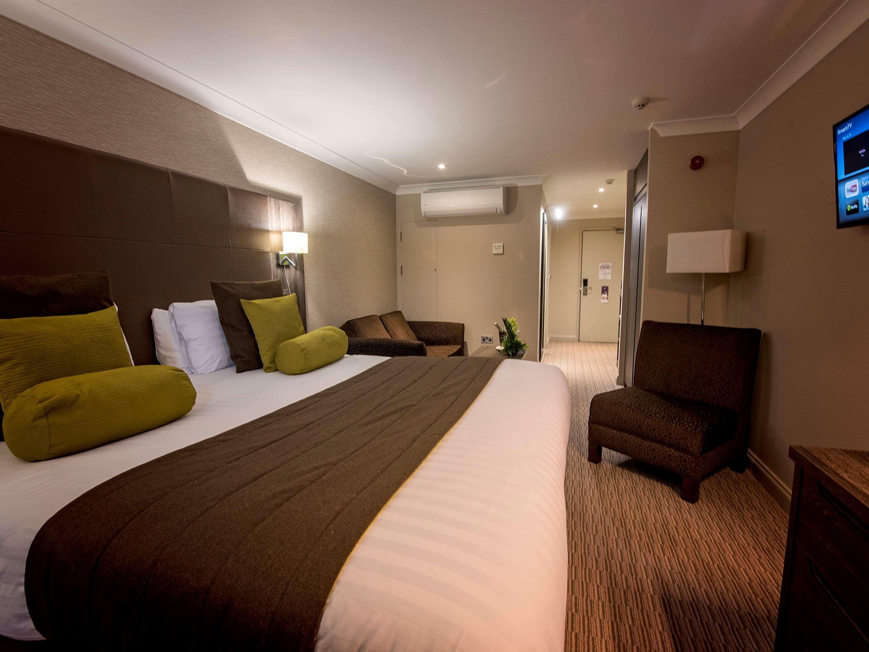 Mercure Milton Keynes Hotel Екстериор снимка