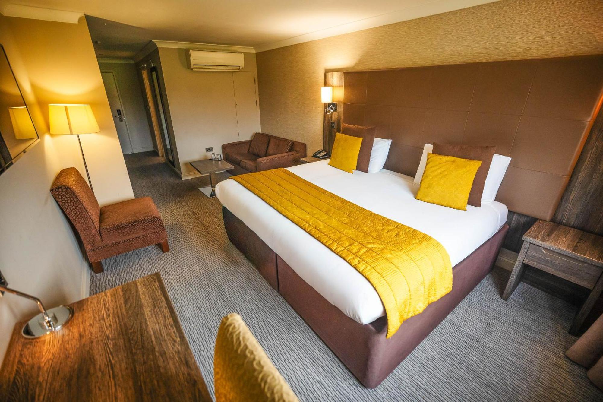 Mercure Milton Keynes Hotel Екстериор снимка
